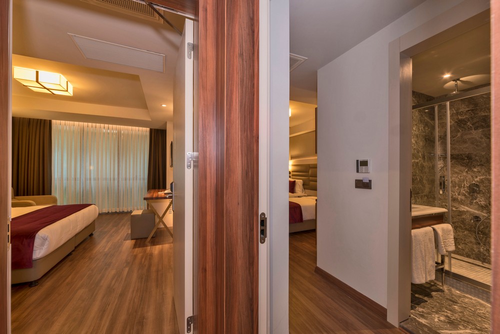 Hotel Golden Royal Family Room