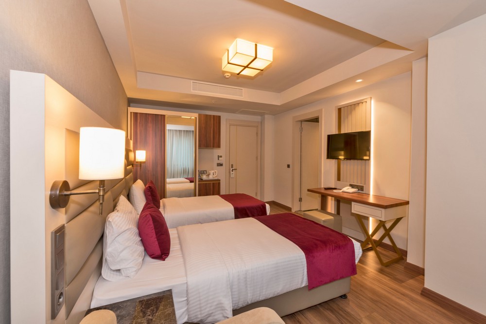 Hotel Golden Royal Family Room