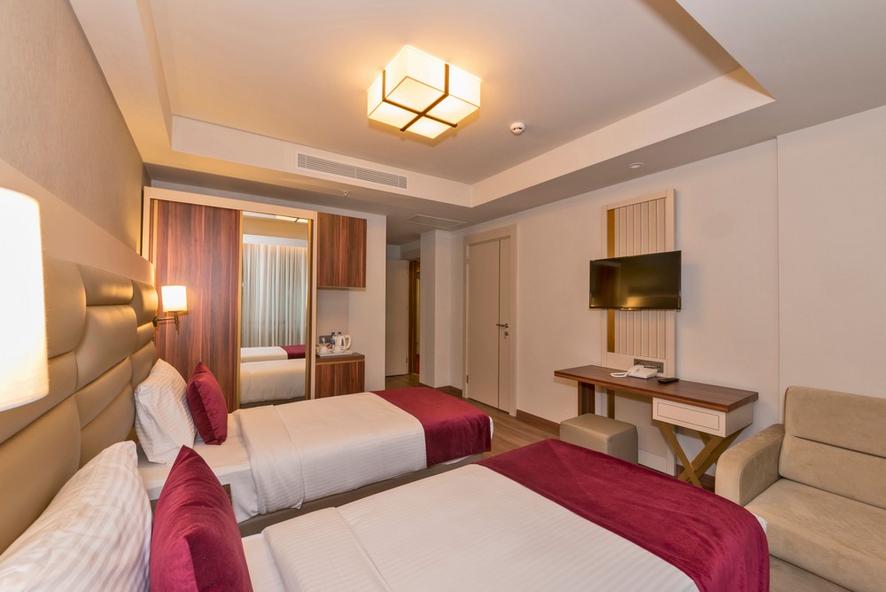 Hotel Golden Royal Family Room