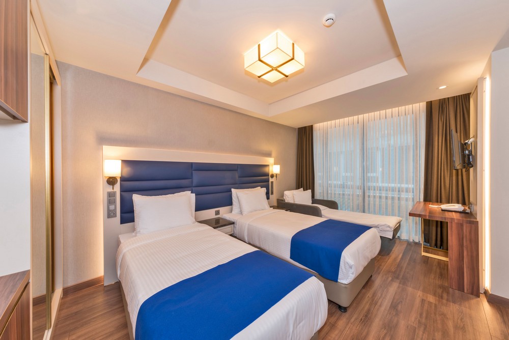 Hotel Golden Royal Triple Room