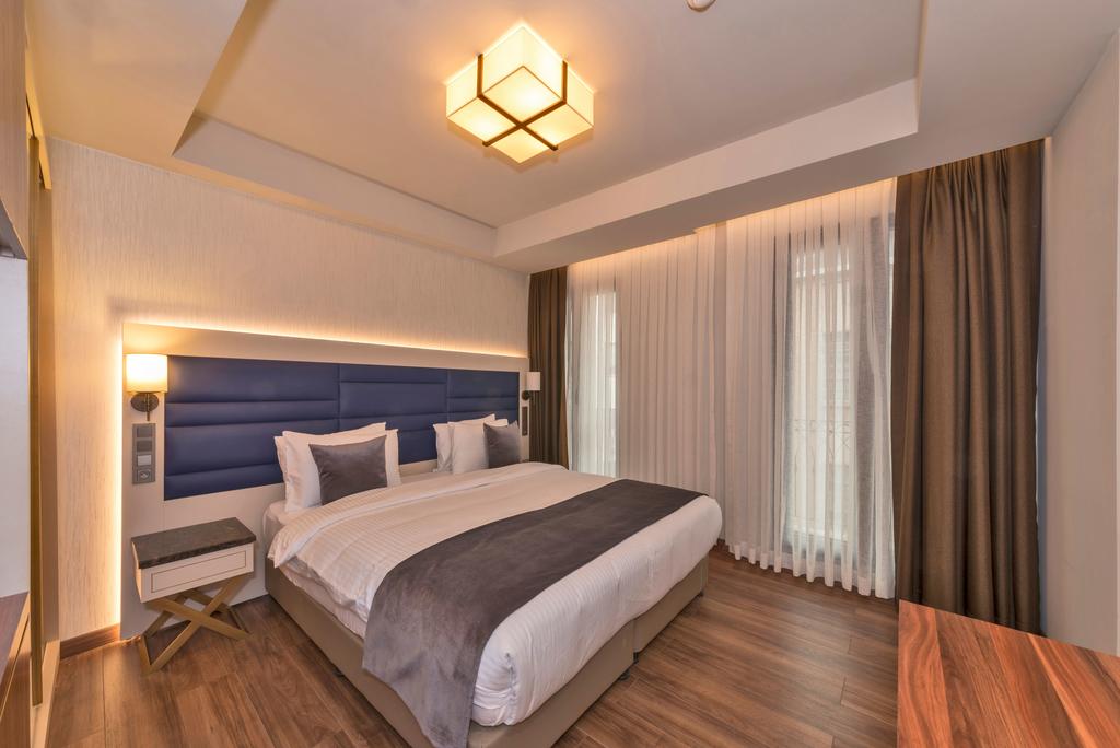 Hotel Golden Royal superior Room