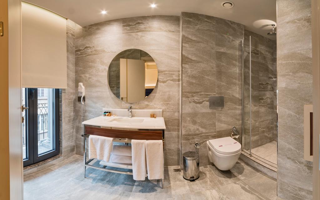 Hotel Golden Royal superior Room